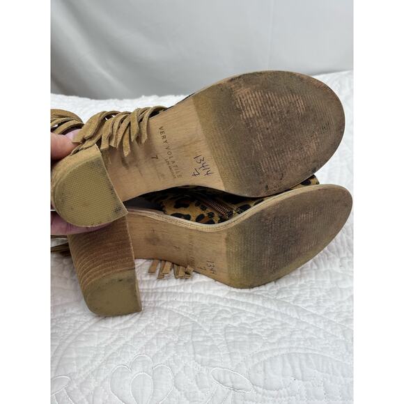 Very Volatile Cheetah Print Block Heel Sandals - Size 7 - Picture 6 of 12